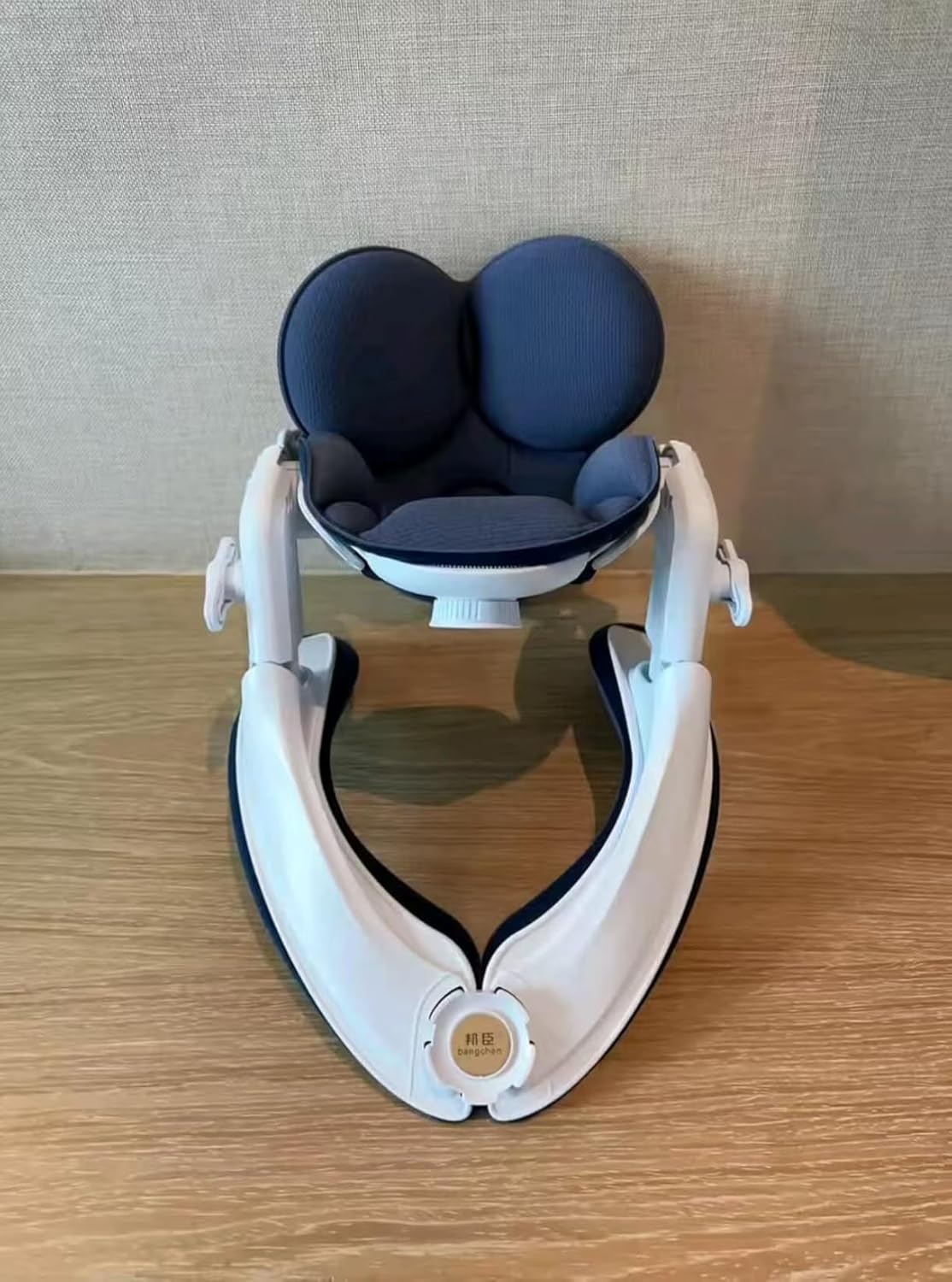 Close-up of Bangchen Neck Brace padding and adjustment mechanism