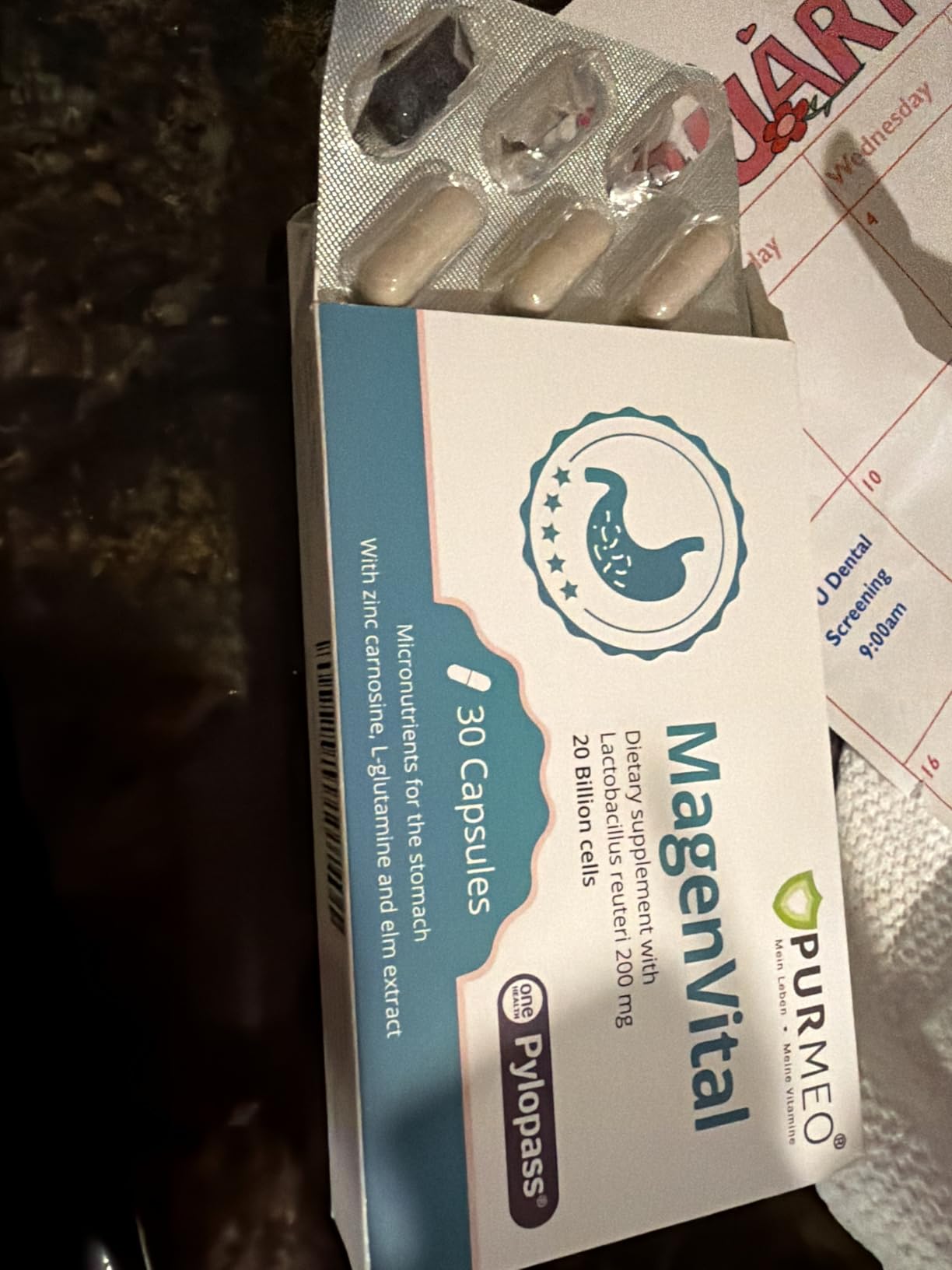 Customer photo showing Purmeo MagenVital H. Pylori probiotic packaging